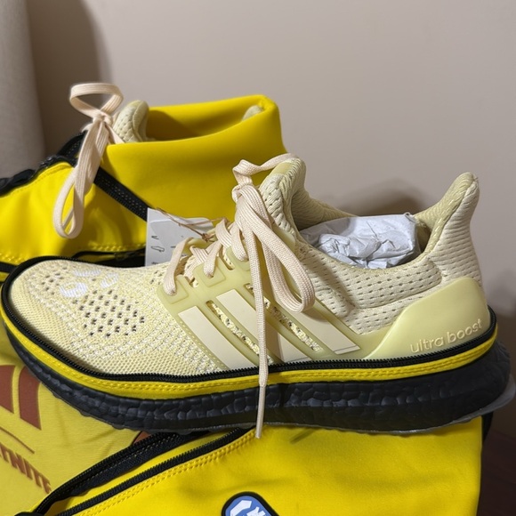 2025 Adidas UltraBoost 1.0 Fortnite Peely Running Shoe Sneaker NEW' WHOLE SET - Picture 3 of 7